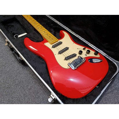 G&L S500 (Fullerton Red. 3-ply Vintage Creme, maple). №CLF51041. Made in USA - Електрична гітара