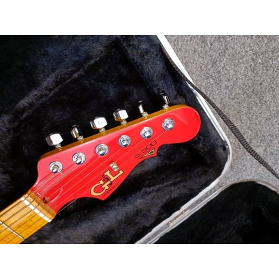 G&L S500 (Fullerton Red. 3-ply Vintage Creme, maple). №CLF51041. Made in USA - Електрична гітара